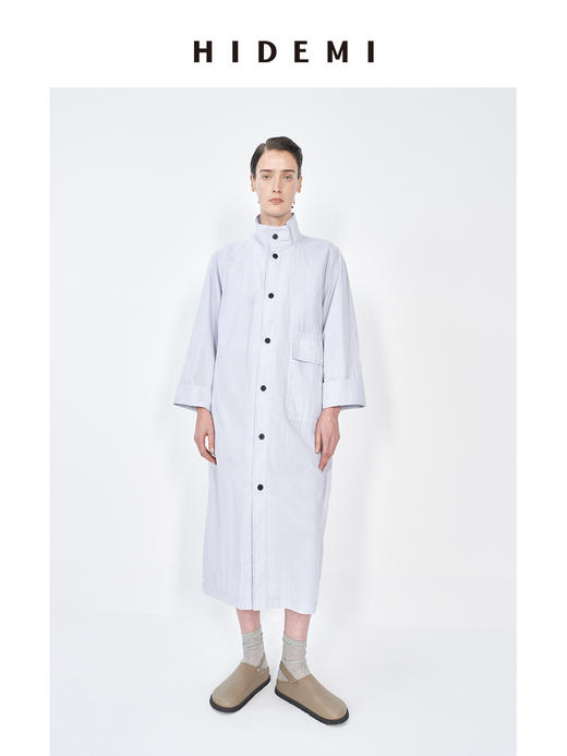 HIDEMI 极简微褶皱立领设计感宽松大廓形薄款多穿式长风衣 商品图5