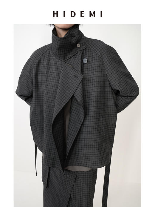 HIDEMI 灰色格子设计感立领复古插肩不对称门襟可拆卸腰带短风衣套装 商品图2