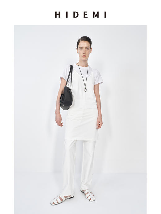 HIDEMI 极简V领缎面细吊带经典打底连衣裙 商品图1
