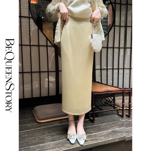 BeQueenStory【步步惊鸿】优雅时尚后开叉微倒梯直筒醋酸半身裙 商品图3