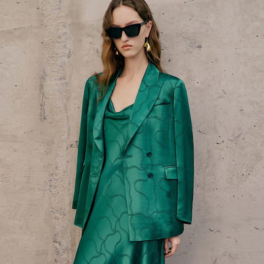 EITIE爱特爱春季新款洋气纯色西装外套女7403101 商品图6