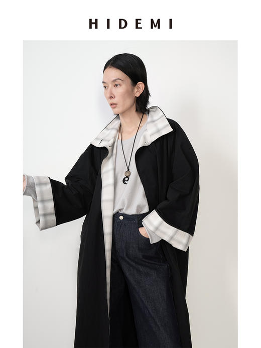 HIDEMI 黑色简约格纹拼接翻领长风衣 商品图10