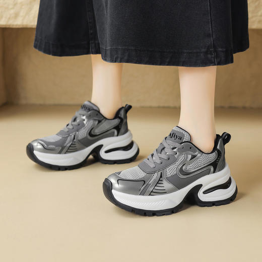 品质好货 | Safiya/索菲娅2024春千禧风休闲运动厚底老爹鞋 SF33112756 商品图3