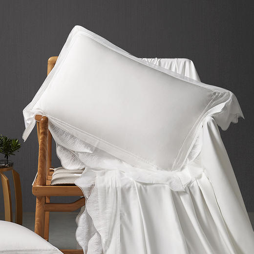 whinny/惠谊新中式简约床单 素色枕套 蕾丝绣花山形护单三件套 商品图3