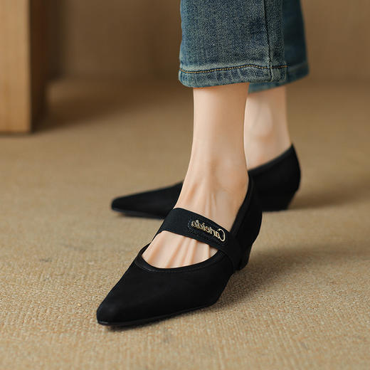 【预售5天】时尚新款，里外全皮羊猄皮尖头低跟单鞋TX472 商品图3