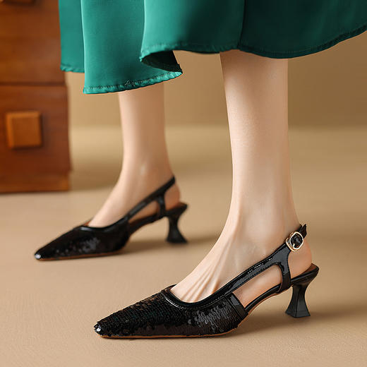 【预售5天】性感百搭，细跟后空珍珠亮片时尚单鞋JBH&24-9 商品图7