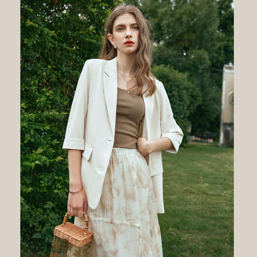 OLrain欧芮儿杏色短外套女早春2024新款通勤百搭小个子七分袖西装 商品图1