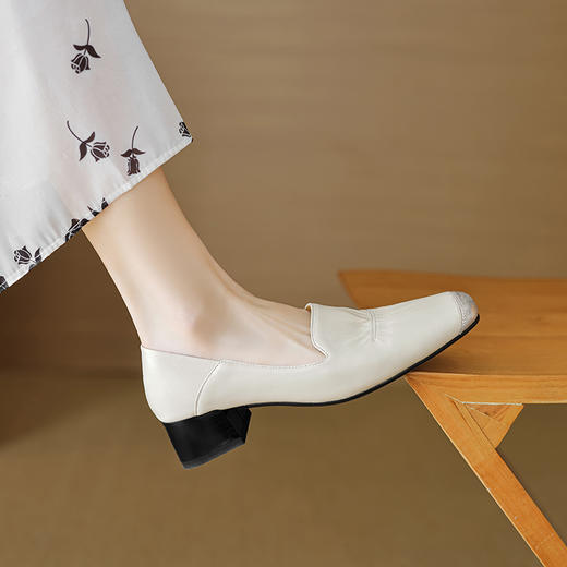 【预售5天】新款百搭，头层羊皮拼色粗跟单鞋YCJX&2822 商品图1