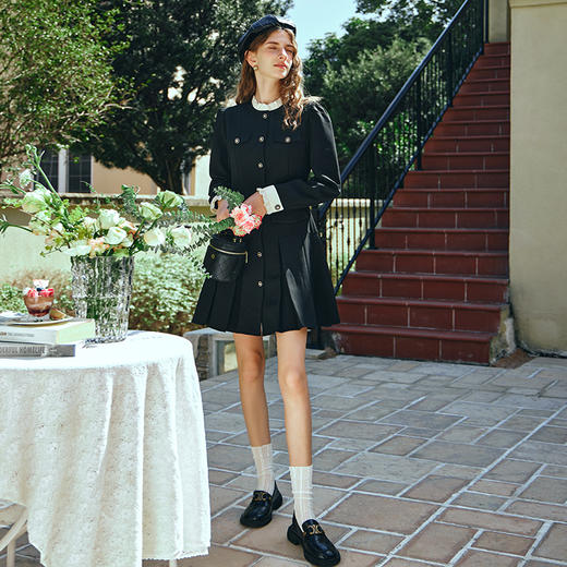 OLrain欧芮儿法式黑色连衣裙女早春2024新款赫本风通勤显瘦裙子 商品图3