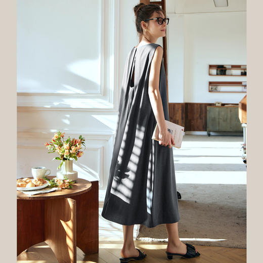 OLrain欧芮儿灰色无袖连衣裙女早春2024年新款简约气质慵懒长裙 商品图1