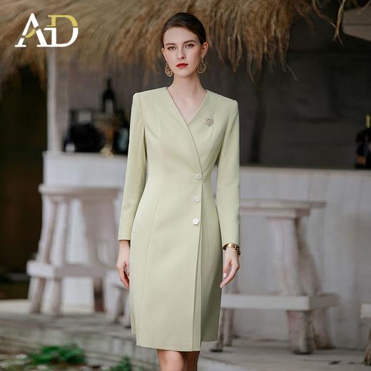AD春装女2023年新款嫩黄色高级感连衣裙时尚V领西服裙主持人正装 商品图2