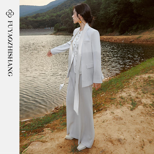 扶摇 复古国潮西装外套女高级感2023新款设计感小众气质西服 商品图3