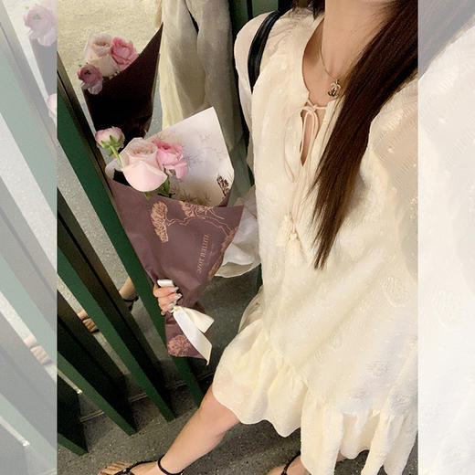 <曾小咸推荐> 【温柔边界】杏色领口系带连衣裙 商品图1
