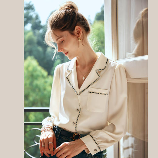 OLrain欧芮儿杏色衬衫女早春2024年新款气质西装领小香风雪纺衫 商品图1