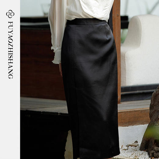扶摇 新中式半身裙女高腰a字国风盘扣天丝黑色裙开叉中长裙 商品图2
