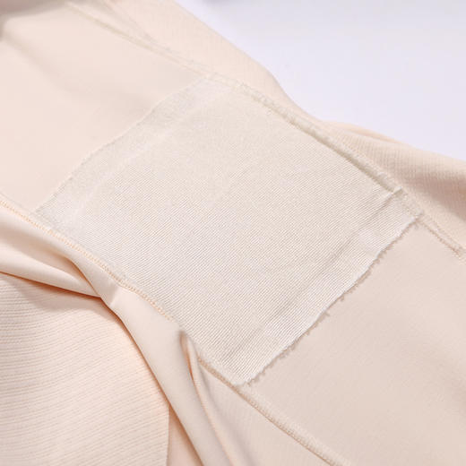 都市丽人轻塑打底裤女锦纶塑身薄款三分裤LL41B9 商品图7