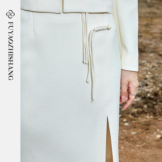 扶摇 新中式女装半身裙黑色流苏盘扣新国潮风高腰侧开叉裙子 商品图3