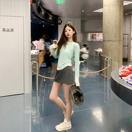 【129元任选2件】现货！ 【单穿内搭都出彩】2色长袖T恤 商品图3