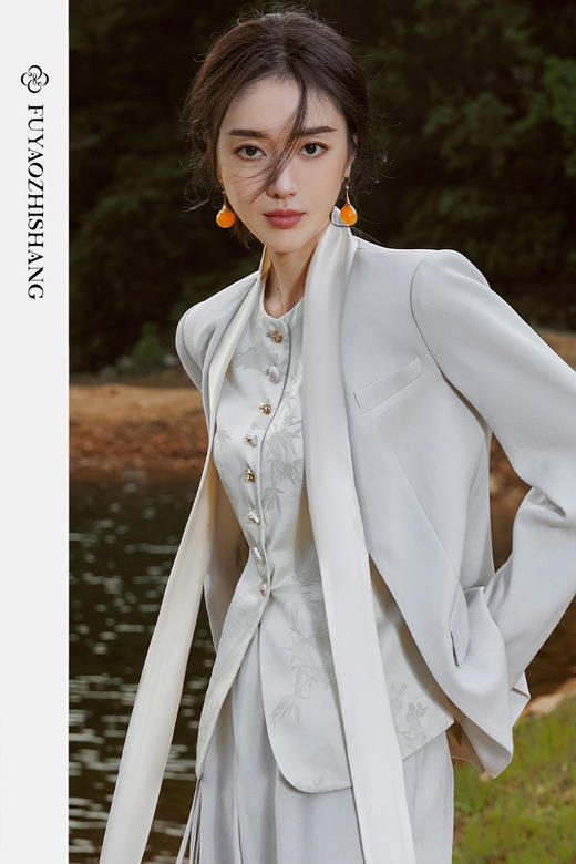 扶摇 复古国潮西装外套女高级感2023新款设计感小众气质西服 商品图5