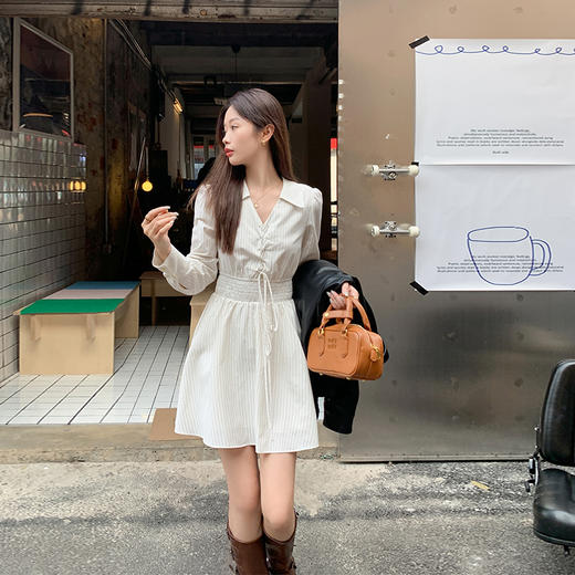 <曾小咸推荐>微信粉丝秒杀专场 仅此今天 活动结束下架 【清甜小百花】杏色竖条纹连衣裙 日常188.88 立降99.88 元 今天秒杀价89 ！！ 商品图2