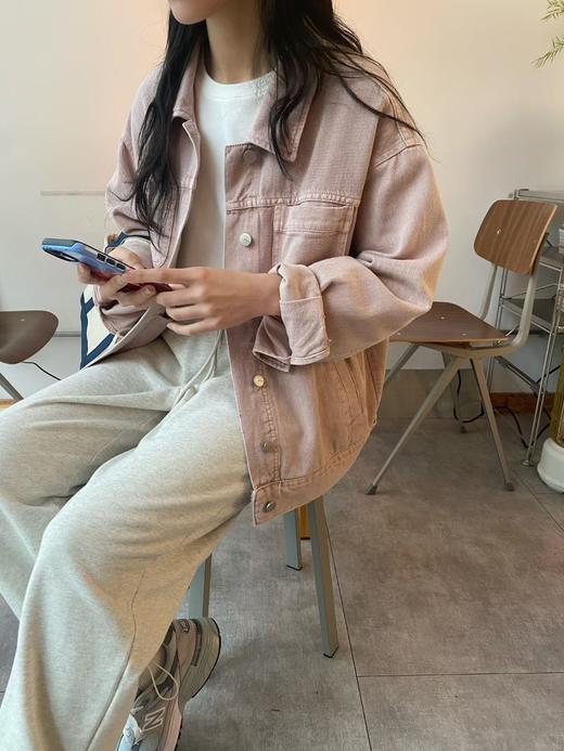 老米优品。春款。韩系 复古做旧 《石磨褪色水洗牛仔外套》爱的就是这一份少年感！慵懒感！怀旧感！巨百搭~~ WT240219A  偶 商品图4