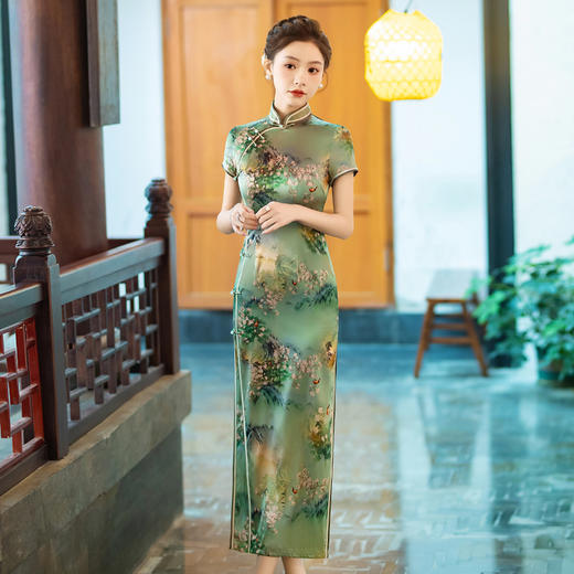 WC-70 2024新款真丝旗袍年轻款高端气质长款改良版桑蚕丝连衣裙 商品图0