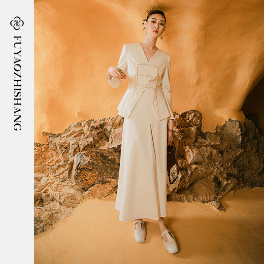 扶摇 流苏盘扣西装外套新中式时尚套装V领上衣半身裙两件套 商品图3