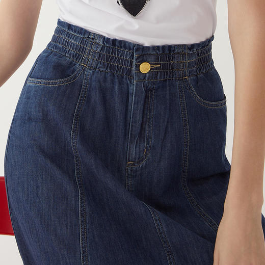 谜底气质牛仔半身裙2024夏季新款复古高腰A型长裙松紧腰246MB7003 商品图3