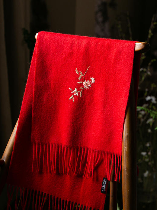 牧衣游100%羊绒围巾保暖红色 黎冬【不支持会员折】 商品图0