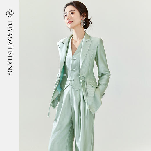 扶摇 中国风盘扣绿色西装外套两件套女春高级感休闲时尚套装 商品图0
