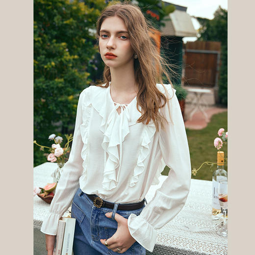 OLrain欧芮儿米白色雪纺衫女早春2024新款法式V领荷叶边衬衫上衣 商品图1