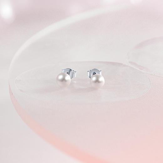 周六福淡水珍珠耳钉女S925银耳饰耳针高级优雅送女友送女友礼物 商品图4