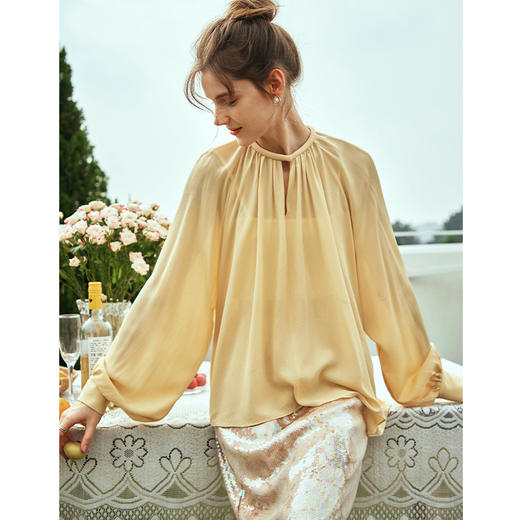 OLrain欧芮儿黄色雪纺衫女春季2024新款简约气质插肩袖宽松上衣 商品图1