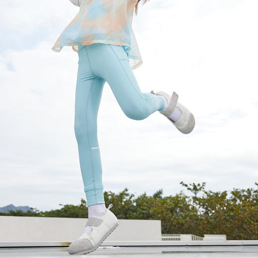 onmygame女童鲨鱼裤瑜伽裤 商品图4