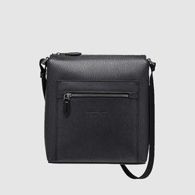 FERRAGAMO 菲拉格慕 男士锤纹小牛皮字母徽标压花单肩包 黑色 24 A516 0732518