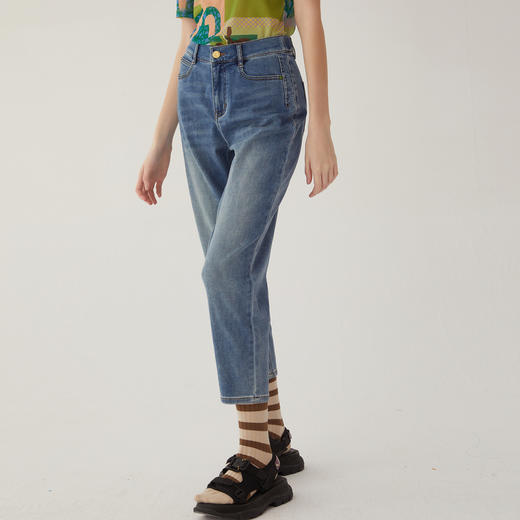 谜底牛仔裤女2024夏季新款简约时尚弹力水洗牛仔九分裤246MK7017 商品图1
