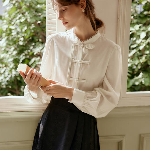 OLrain欧芮儿新中式衬衫女早春2024新款日常通勤小众盘扣衬衣上衣 商品图1