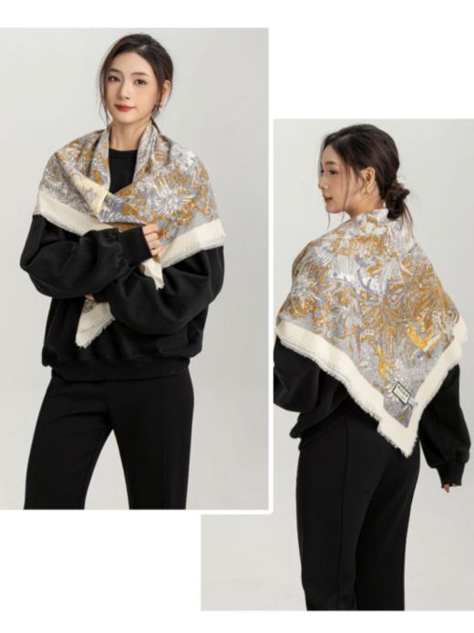 🌞【HLUOS复古丝绒大方巾披肩】🌈采用精仿水溶性羊毛的面料🌸，其面料手感非常的细腻，🔺款式简约舒适满足了更多搭配的可能性，💥 商品图2