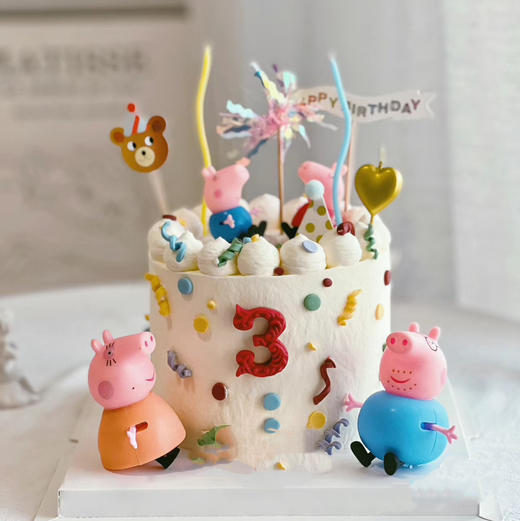 可爱小猪——男孩女孩生日蛋糕 商品图0