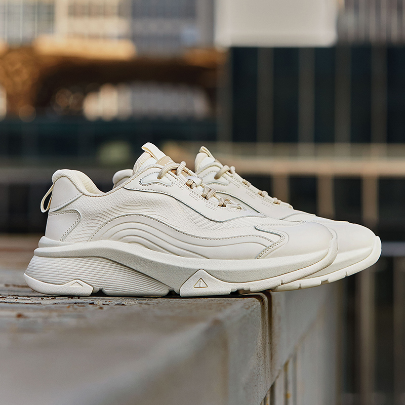 【星云】骆驼男鞋2025春季新款时尚休闲鞋男厚底增高透气运动鞋男 G14S187010T