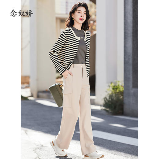 【商场同款】CNR4284 经典条纹开衫在春日很有活力，线条带来的文艺感让搭配更减龄 黏胶锦纶的质感耐磨擦 实穿好打理 商品图8