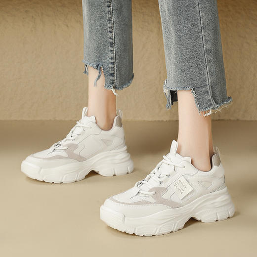 品质好货 | Safiya/索菲娅2024春季百搭网面增高休闲运动鞋 SF41112701 商品图3
