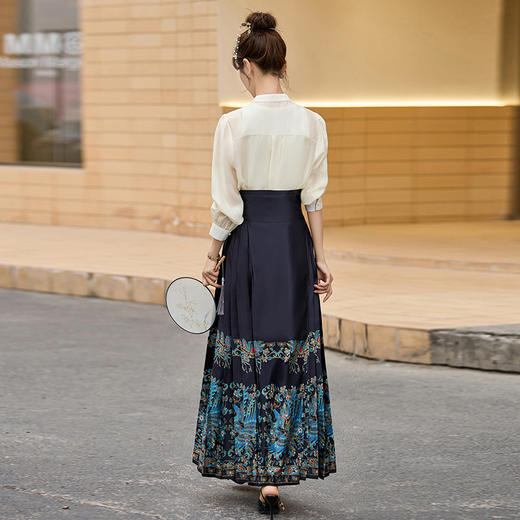 新中式g潮风气质刺绣衬衣，马面裙印花两件套 HR-HY9899 商品图2