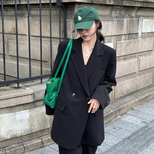 丝毛混纺黑西装外套 意大利进口羊毛 回旋纹路肌理感 宝藏通勤西装单品 大气松弛 商品图2