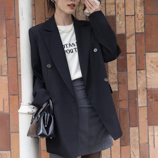 丝毛混纺黑西装外套 意大利进口羊毛 回旋纹路肌理感 宝藏通勤西装单品 大气松弛 商品图1