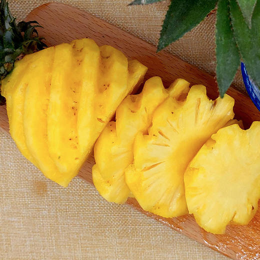 新鲜水果 菠萝2枚装 （5斤左右） 商品图4