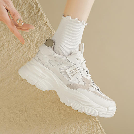 品质好货 | Safiya/索菲娅2024春季百搭网面增高休闲运动鞋 SF41112701 商品图1