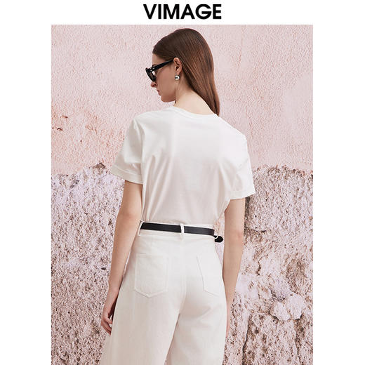 VIMAGE纬漫纪夏季新款时尚百搭打底舒适圆领印花T恤女V2102705 商品图4