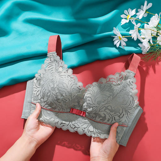 新款乳胶小胸显大聚拢内衣女无钢圈防下垂收副乳文胸小胸专用胸罩 商品图0