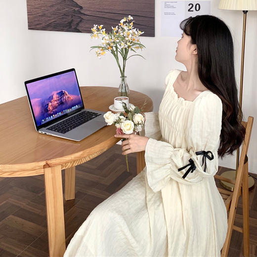 春秋季新款【温柔风方领连衣裙 法式设计感】蝴蝶结仙女 气质长袖裙子女 商品图3